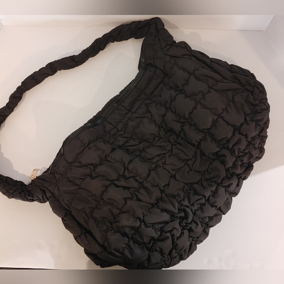 Black Ruched Bag - Picture 5 of 11